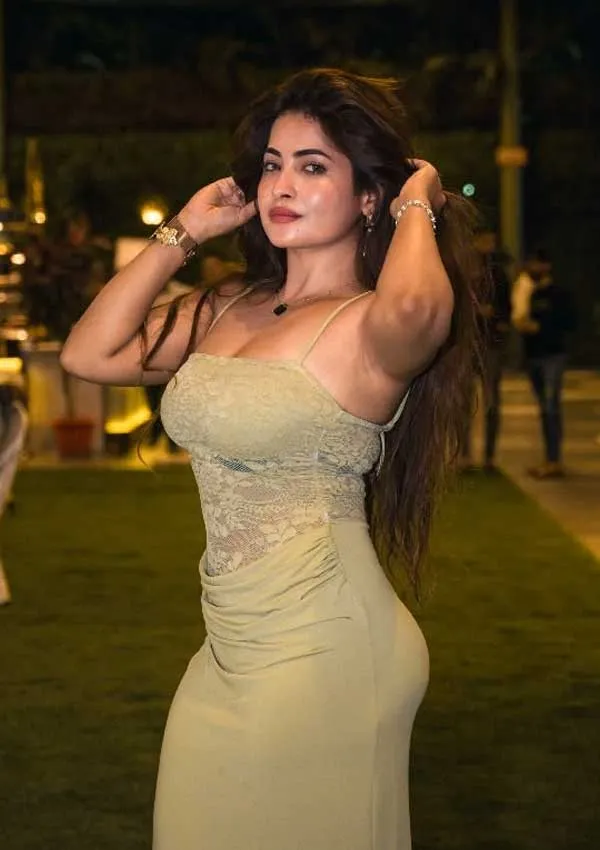 Jhandewalan Escort Service