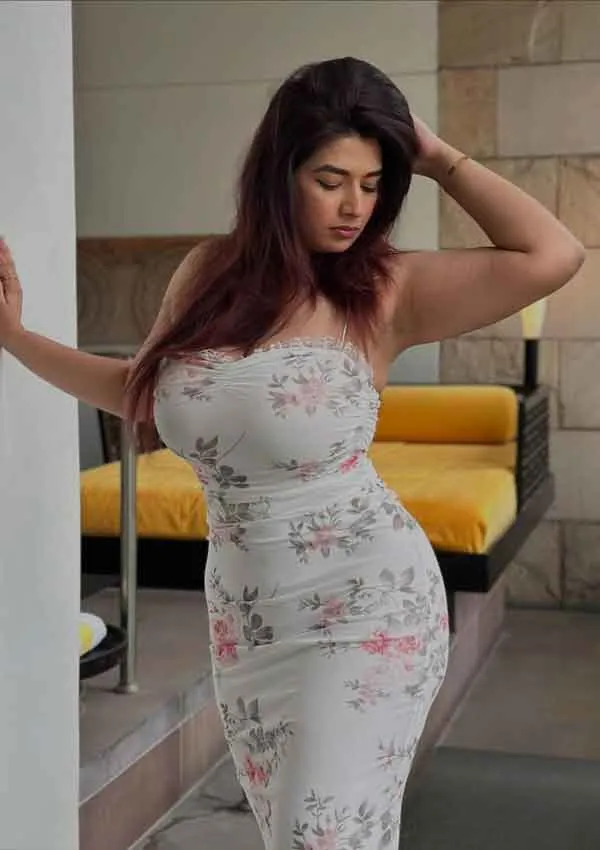 Riya patel Call Girl Jhandewalan